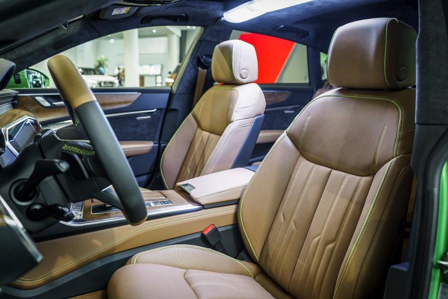 Интерьер Audi A7 Sportback 50 TDI Quattro by Audi Exclusive 2019 года  (фото 3 из 4)